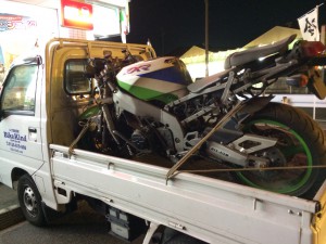 ZXR400R不動バイクの回収