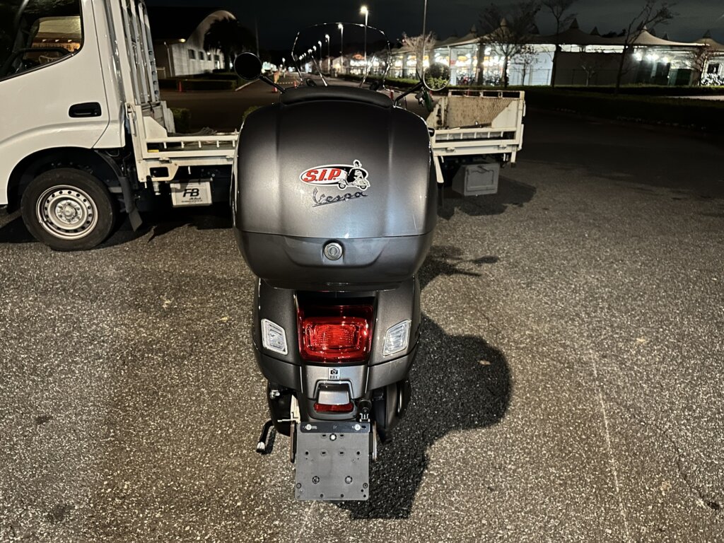ベスパ GTV300 リアビュー トップケース装着 無転倒車
