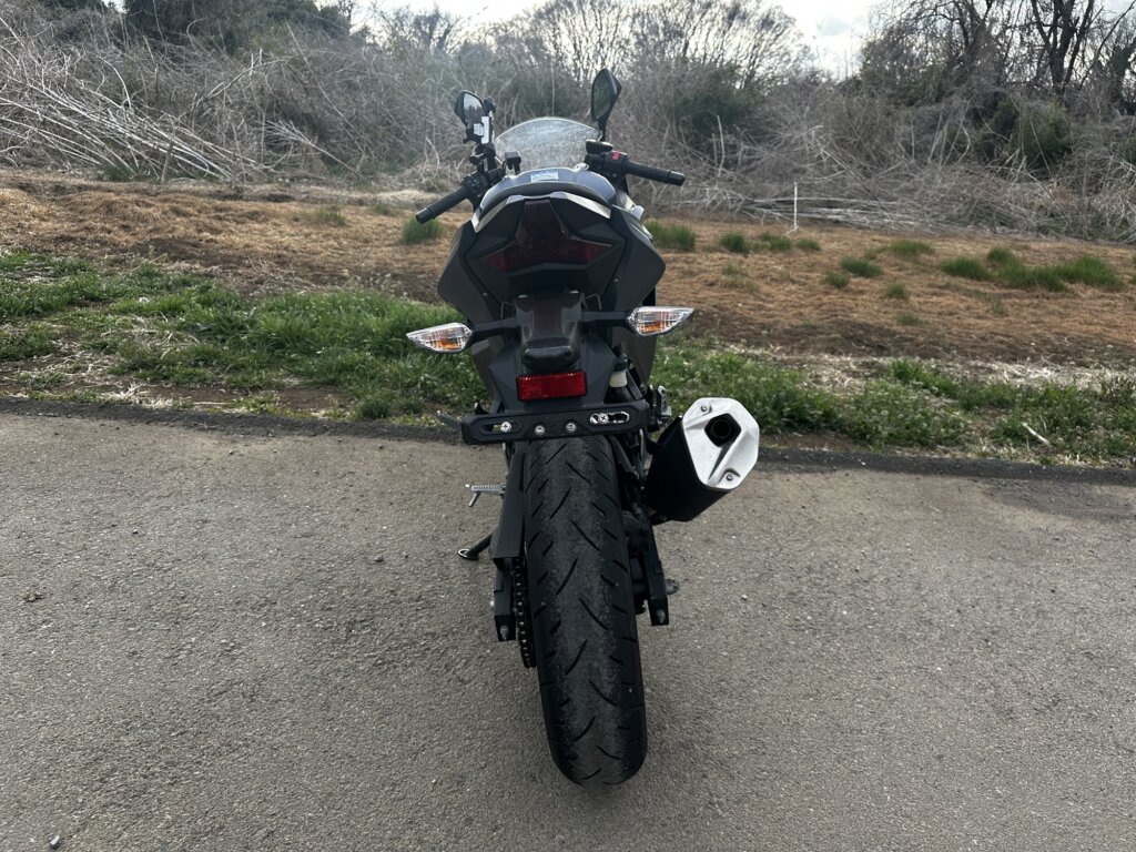 カワサキNinja400のリア周り写真 純正フェンダー装着車