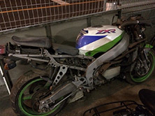 ZXR400